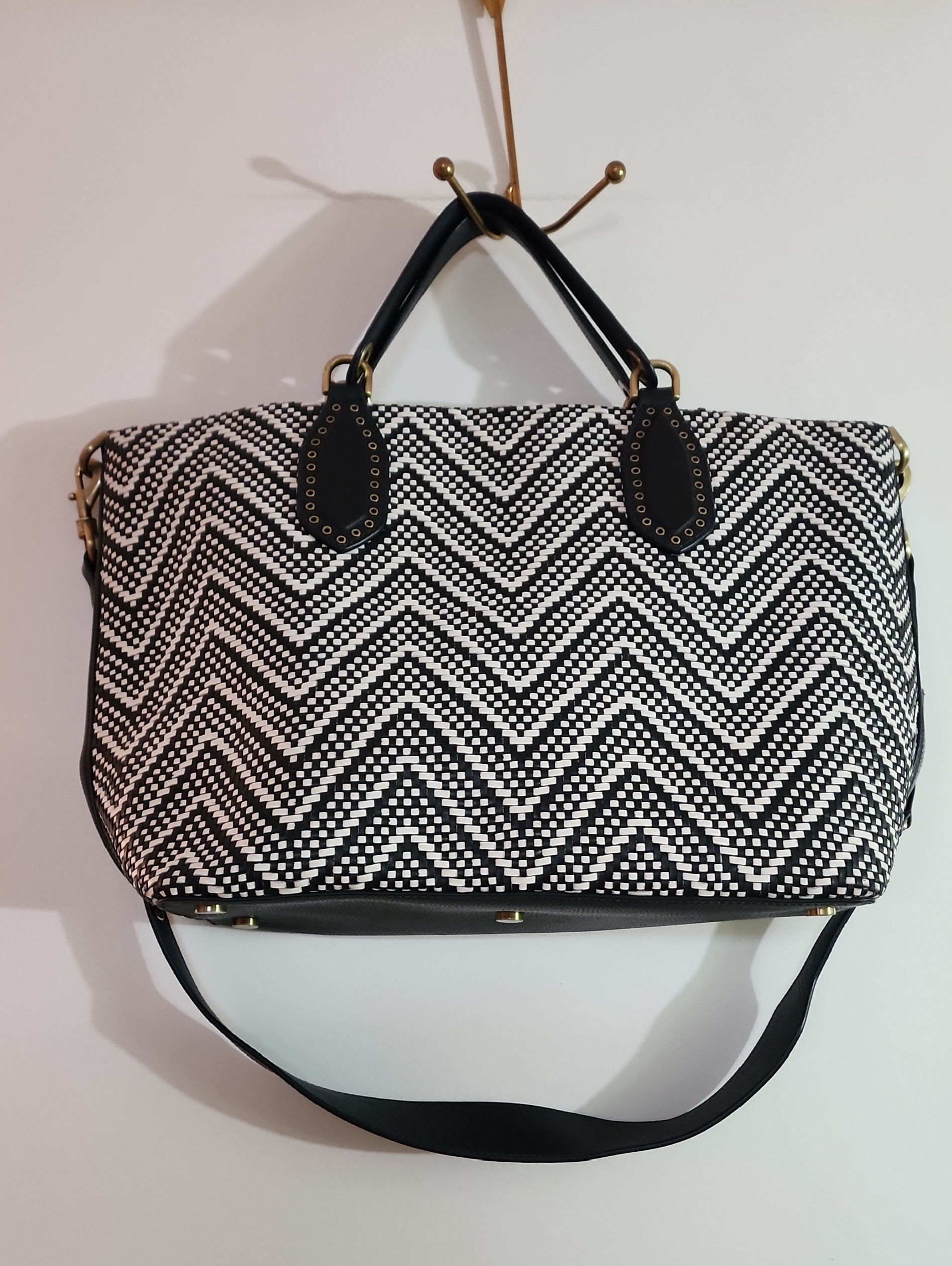 Michael Kors Brooklyn Navy Blue & White Chevron Print Tote Bag With Top Handles/